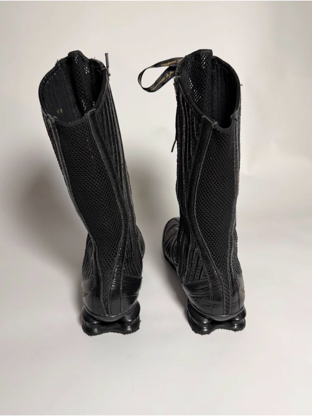 Women’s Nike Q’Vida Shox - Picture 3 of 3